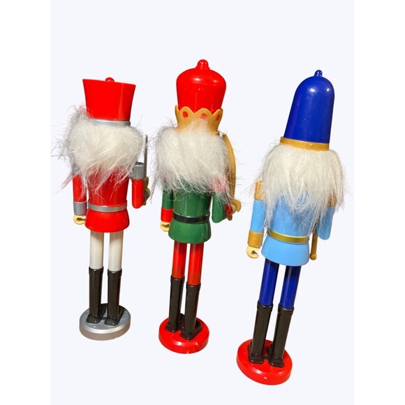 Plastic Nutcracker Soldiers Christmas Decor 8.5-9 Inches tall Set of 3 - Picture 7 of 11
